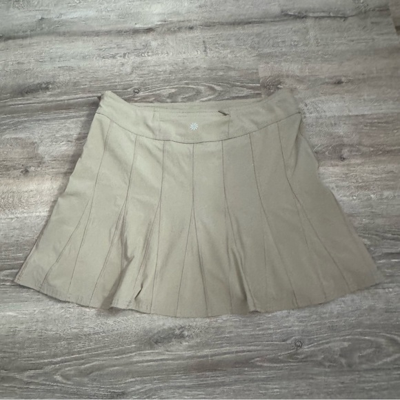 Women's Athleta Tan Pleated Athletic Skort - Picture 11 of 11